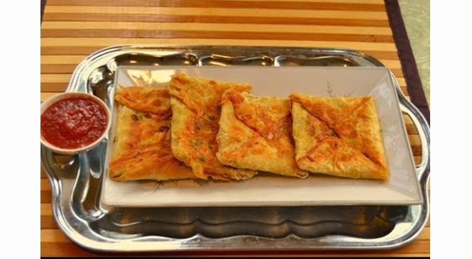 स्पाइसी मुगलई शाही पराठा